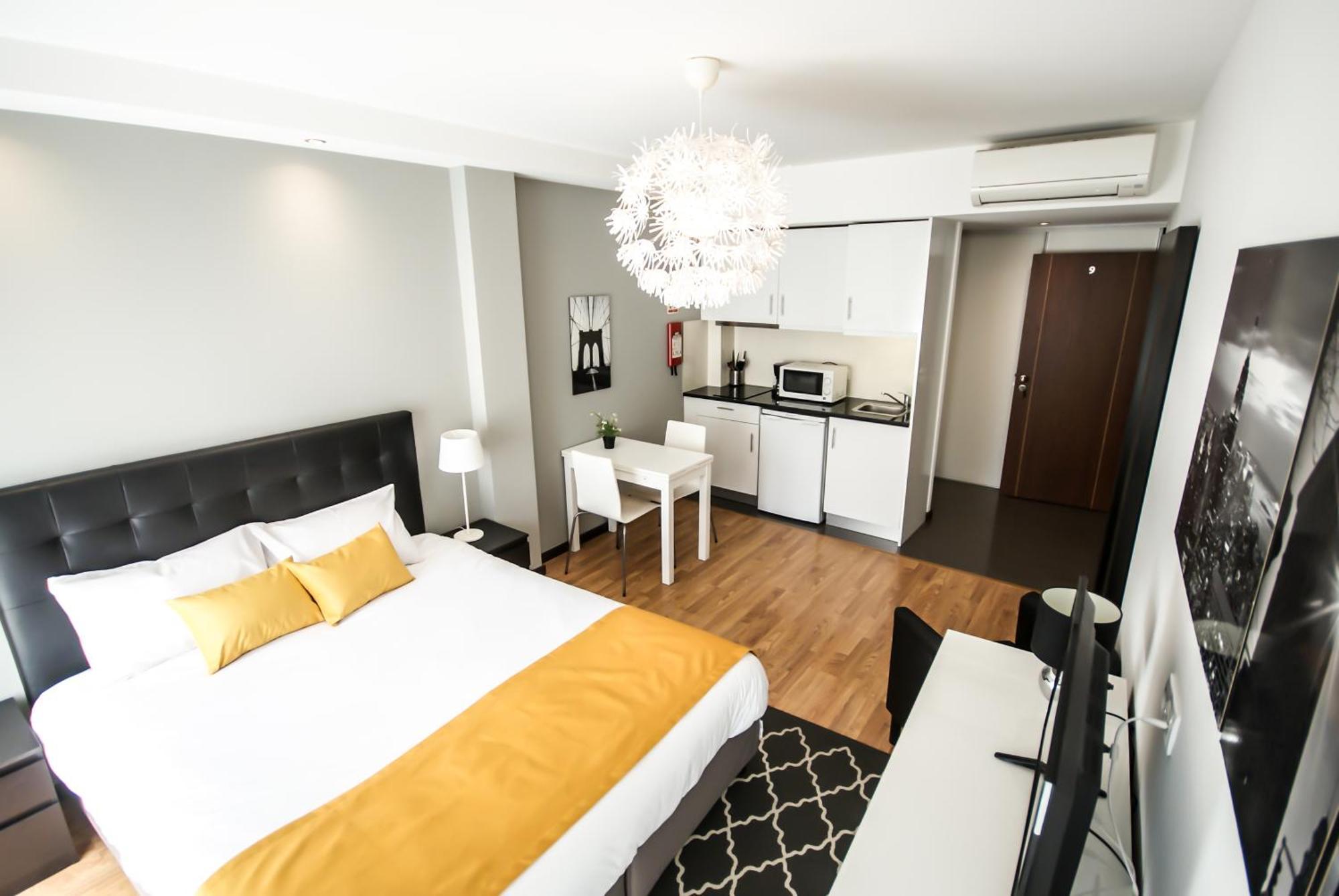 Rentastudio Coimbra Apartment ภายนอก รูปภาพ