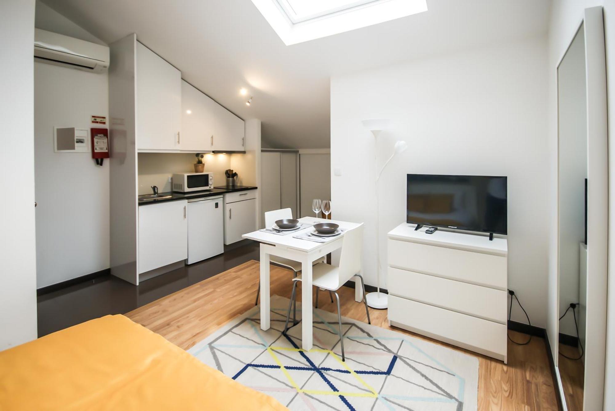 Rentastudio Coimbra Apartment ภายนอก รูปภาพ